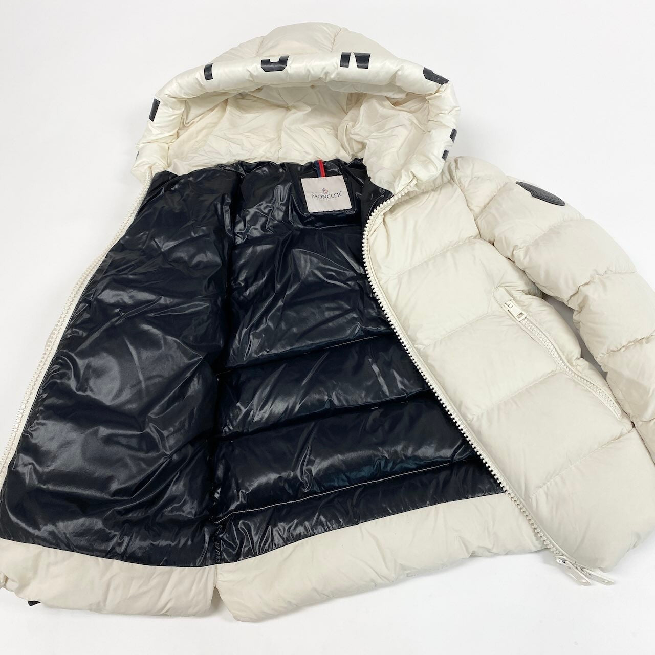 K18c20 MONCLER モンクレール DUBOIS JACKET デュボア ジャケット ダウンジャケット フードロゴ 0 ホワイト レディースsn1
