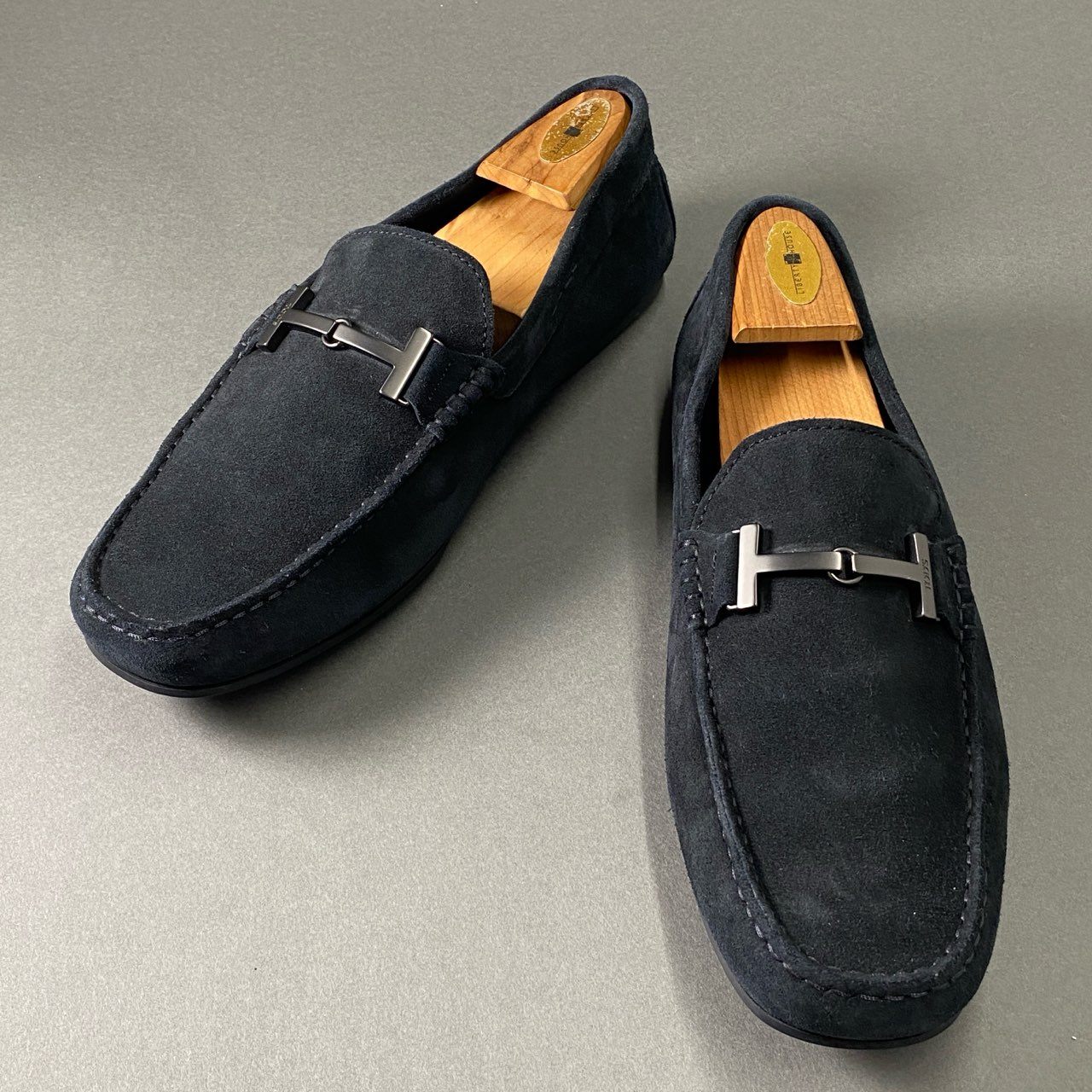 6f26 【美品】TOD'S トッズ スウェードレザー ドライビングシューズ ローファー レザーシューズ サイズ10 1/2 ネイビー メンズ 紳士靴