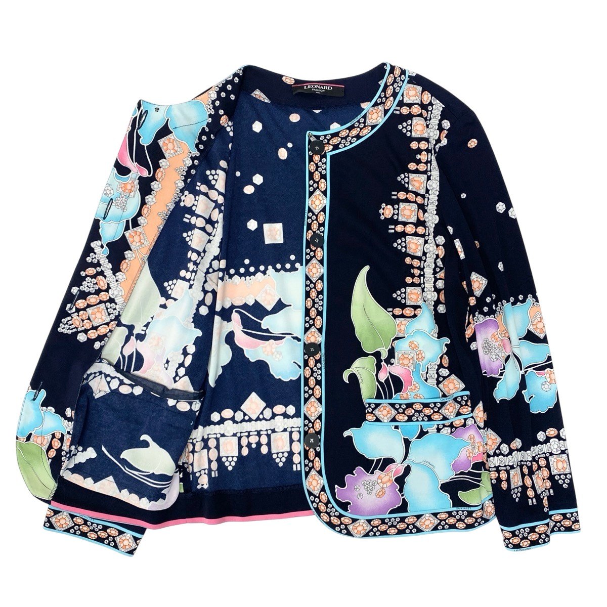 61e19 【美品】 LEONARD FASHION レオナール ロングスリーブカーディガン カンカン素材 総柄プリント ロゴボタン 0159418 サイズL ネイビー レディース 女性用u02t