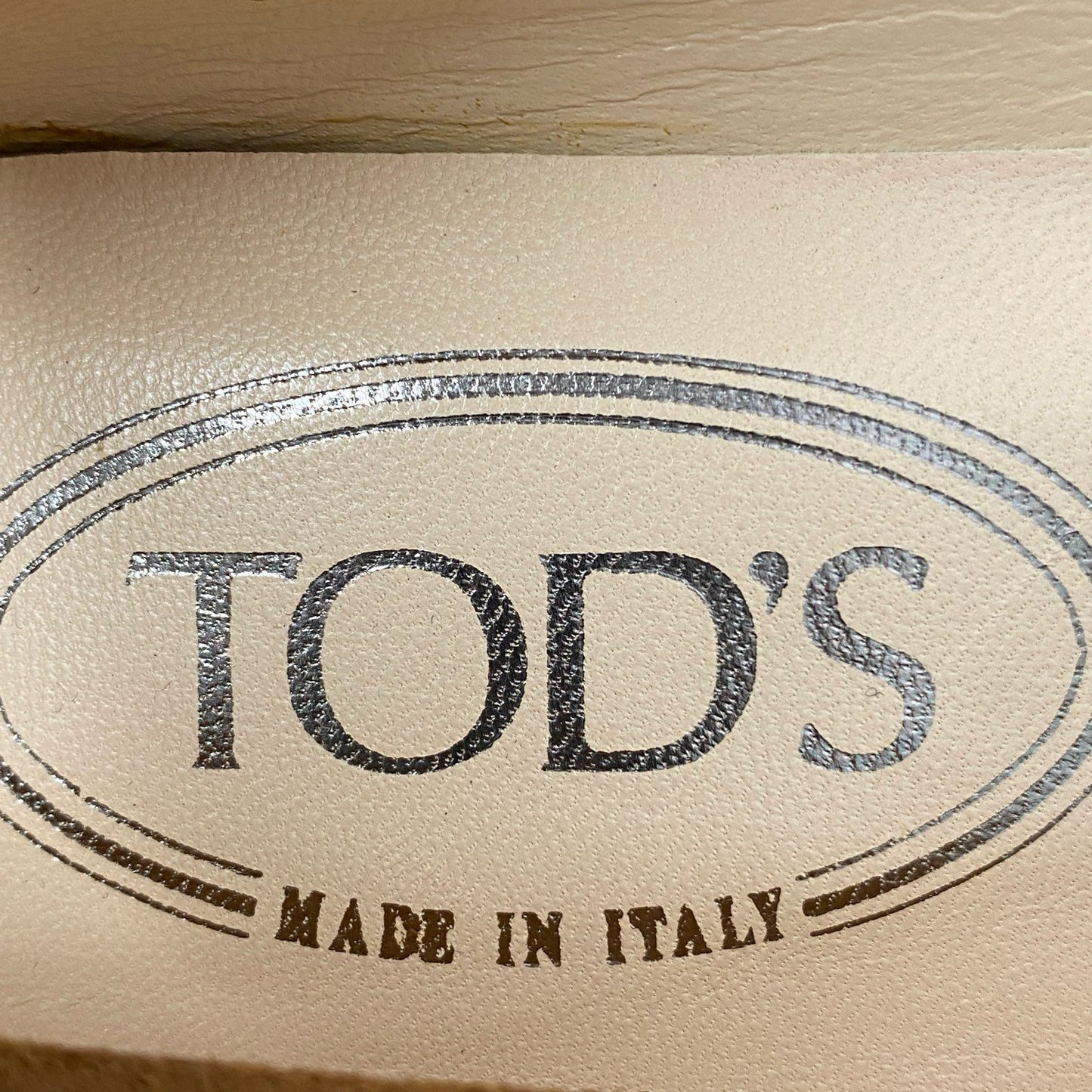 2d10《美品》 TOD'S トッズ タッセル ローファー パンプス 36 1/2 ブラウン スエードレザー シューズ イタリア製 スウェード レディース 婦人服 靴