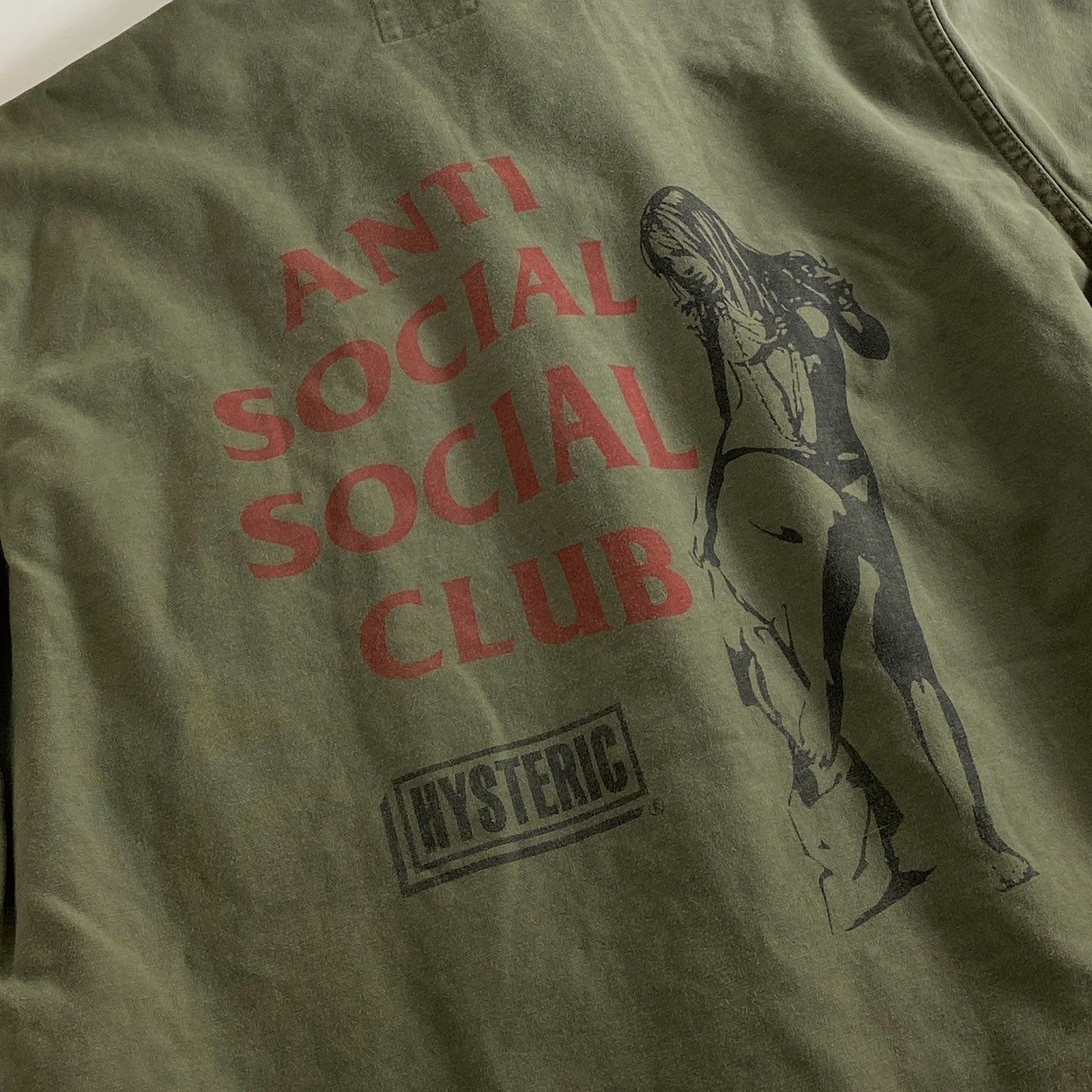 75i12 《新品タグ付き》 HYSTERIC GLAMOUR  × ANTI SOCIAL SOCIAL CLUB ミリタリー シャツジャケット トップス  02201AH14  サイズS カーキ コットン100％ メンズ ヒステリックグラマー アンチソーシャルソーシャルクラブ