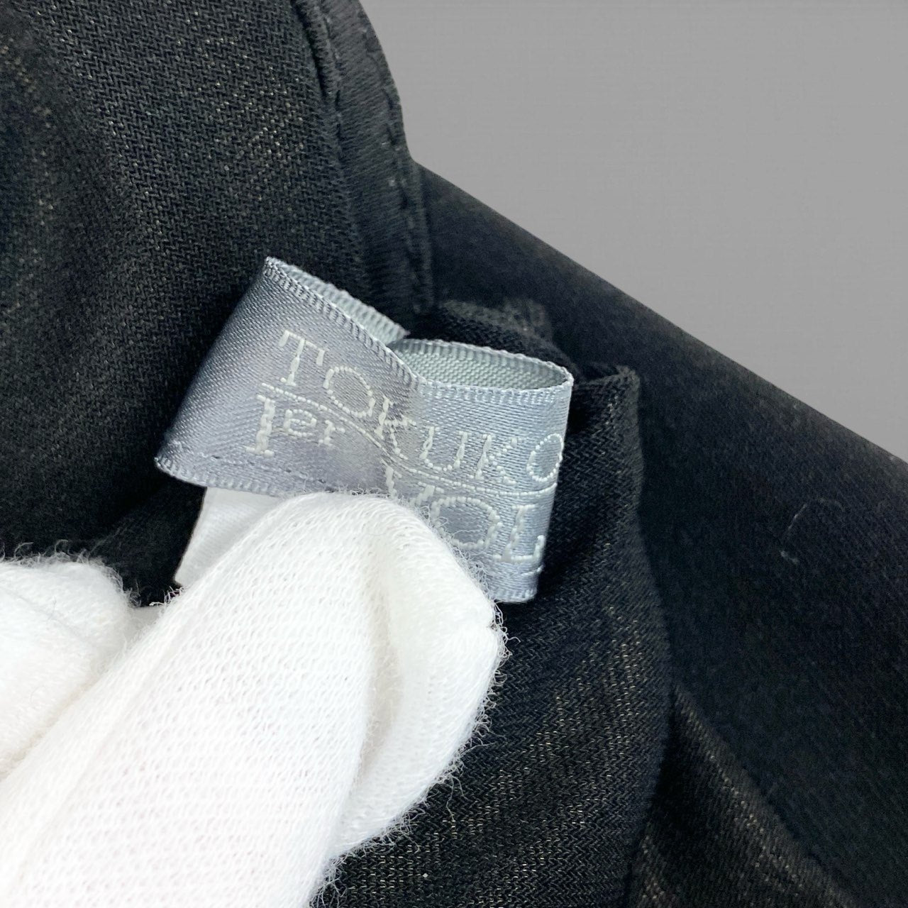 30b18 TOKUKO 1er VOL トクコプルミエヴォル ノースリーブワンピース Vネック リボン レース装飾 異素材切替 レディース 女性用 サイズ9 ブラックu02t