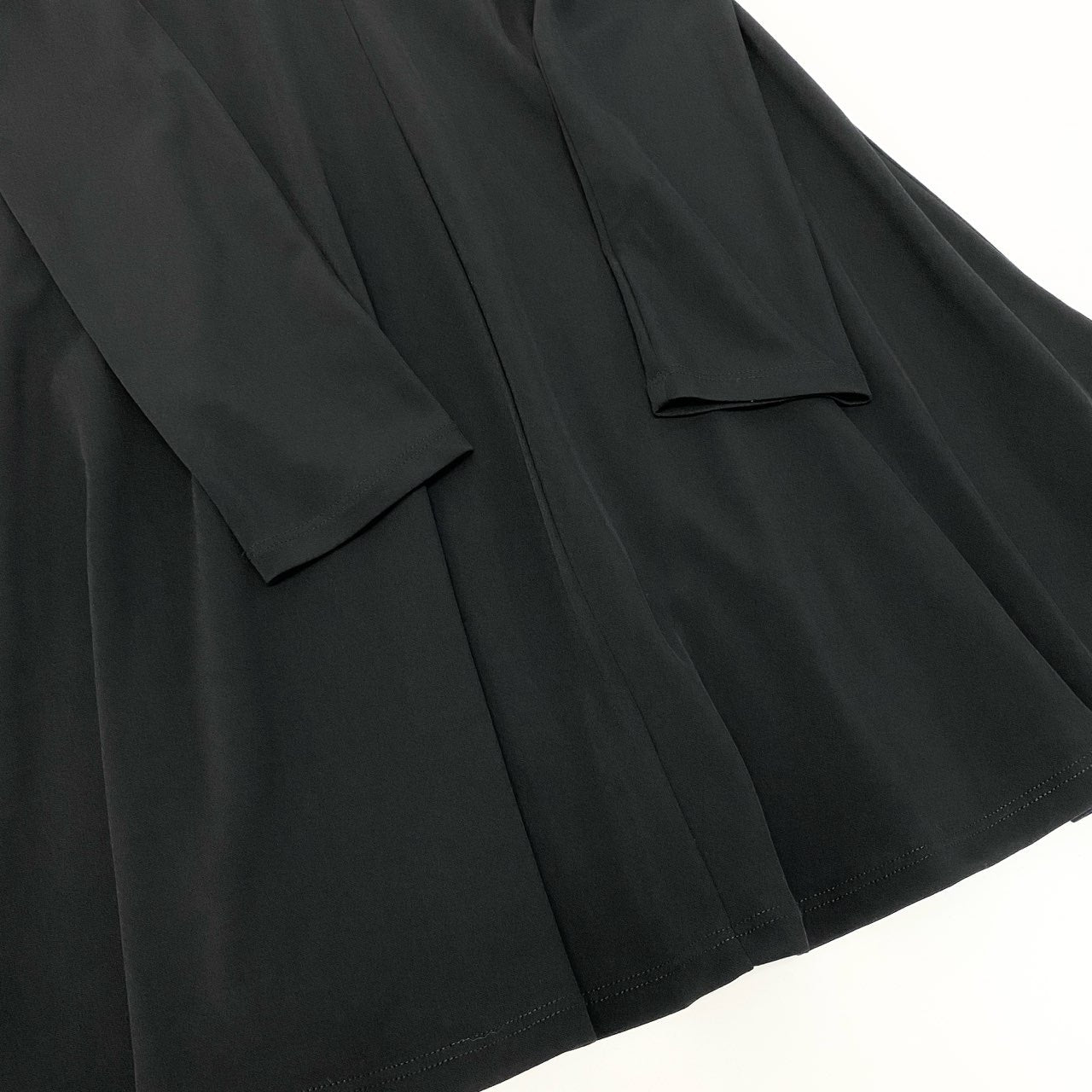 60c6 【美品】WEEKEND MaxMara ウィークエンド マックスマーラ 2025年 長袖ワンピース 膝丈 フレアワンピース Lサイズ ブラック レディース 女性用u02t