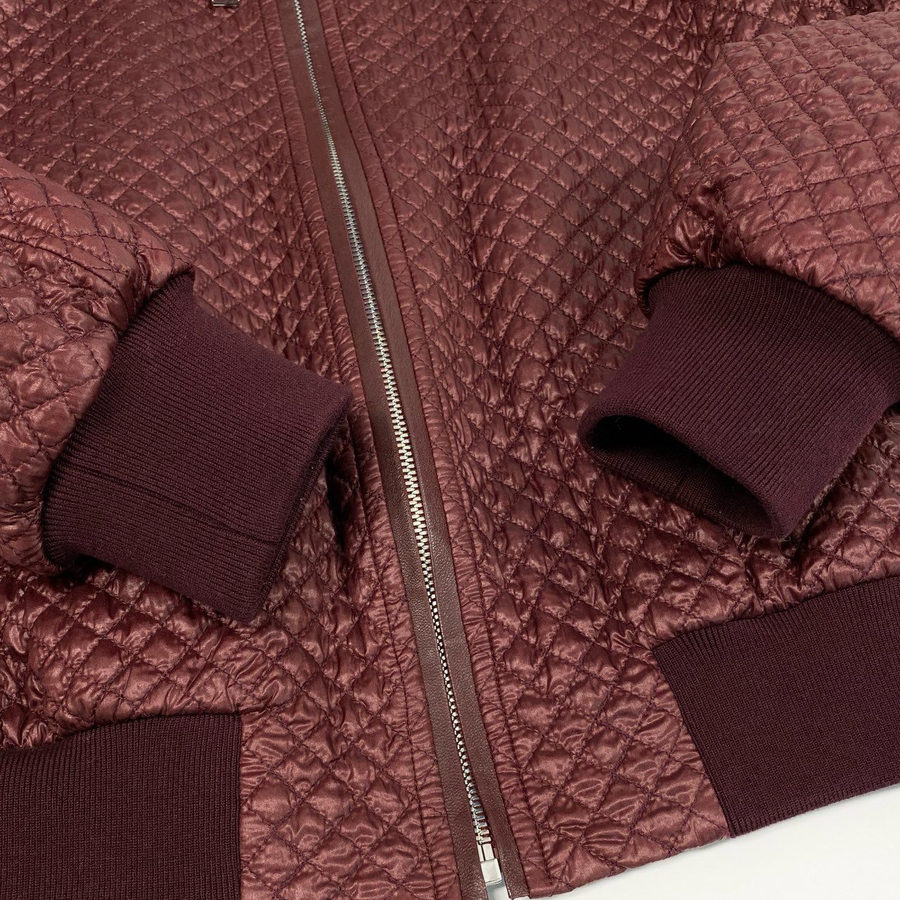 23a27【美品】DOLCE&GABBANA ドルチェアンドガッバーナ キルティング ジップアップフーディー パーカー ジャケット イタリア製 G9FH7T G7FQM 46サイズ ボルドー メンズ 男性用o07t