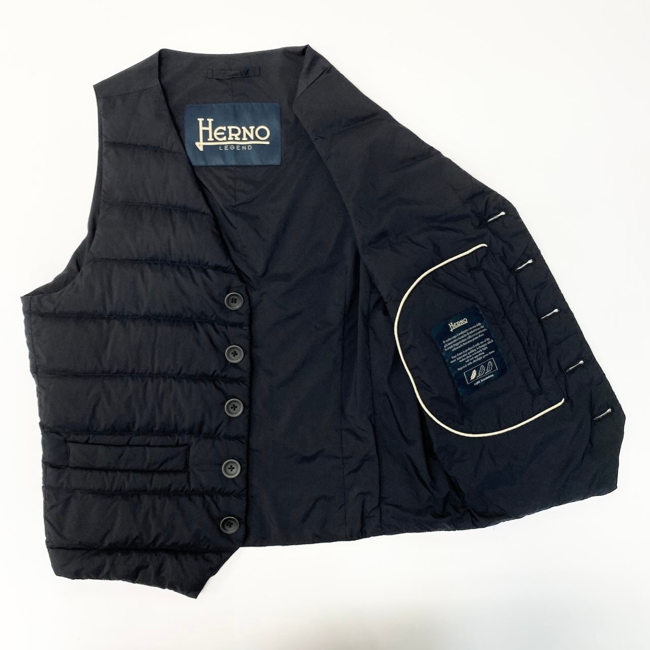 54c19 HERNO ヘルノ ナイロンシングルダウンジレ 軽量ダウン インナージレ グースダウン メンズ 男性用 57282-52574-2 42 ブラックo07t