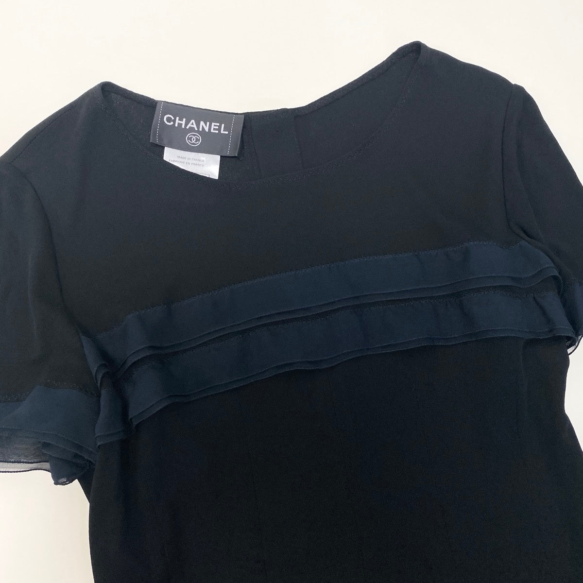 Ch1 【美品】CHANEL 2002年 半袖ニットセーター ココマークボタン P19048 36サイズ ブラック レーヨン100％ レディース 女性用u02t