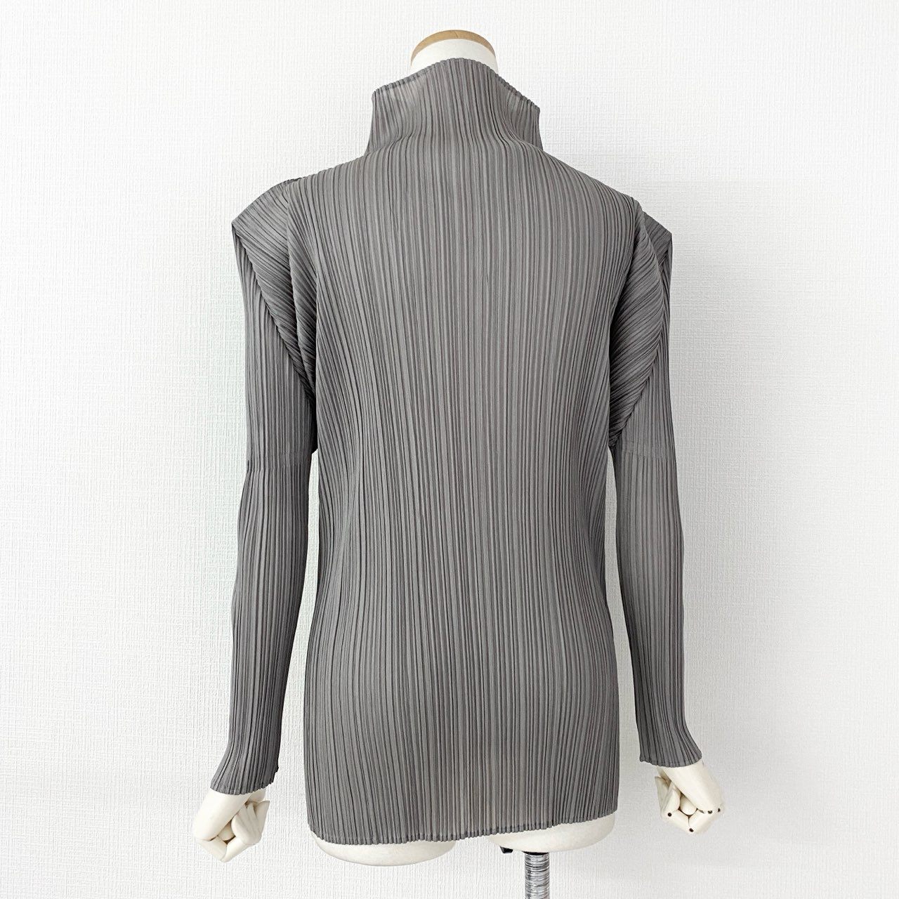 5d11-2 《美品》 PLEATS PLEASE ISSEY MIYAKE プリーツプリーズ イッセイミヤケ 日本製 PP04-JK604 ハイネック 長袖プリーツカットソー ロングスリーブ トップス チュニック 3 グレー MADE IN JAPAN