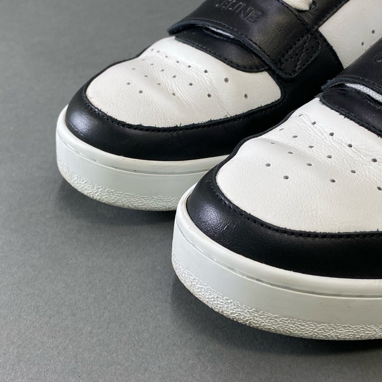 《美品》 CELINE セリーヌ CT-02 トレイナー ミッドトップスニーカー 41 ホワイト ブラック レザー シューズ 箱付き
