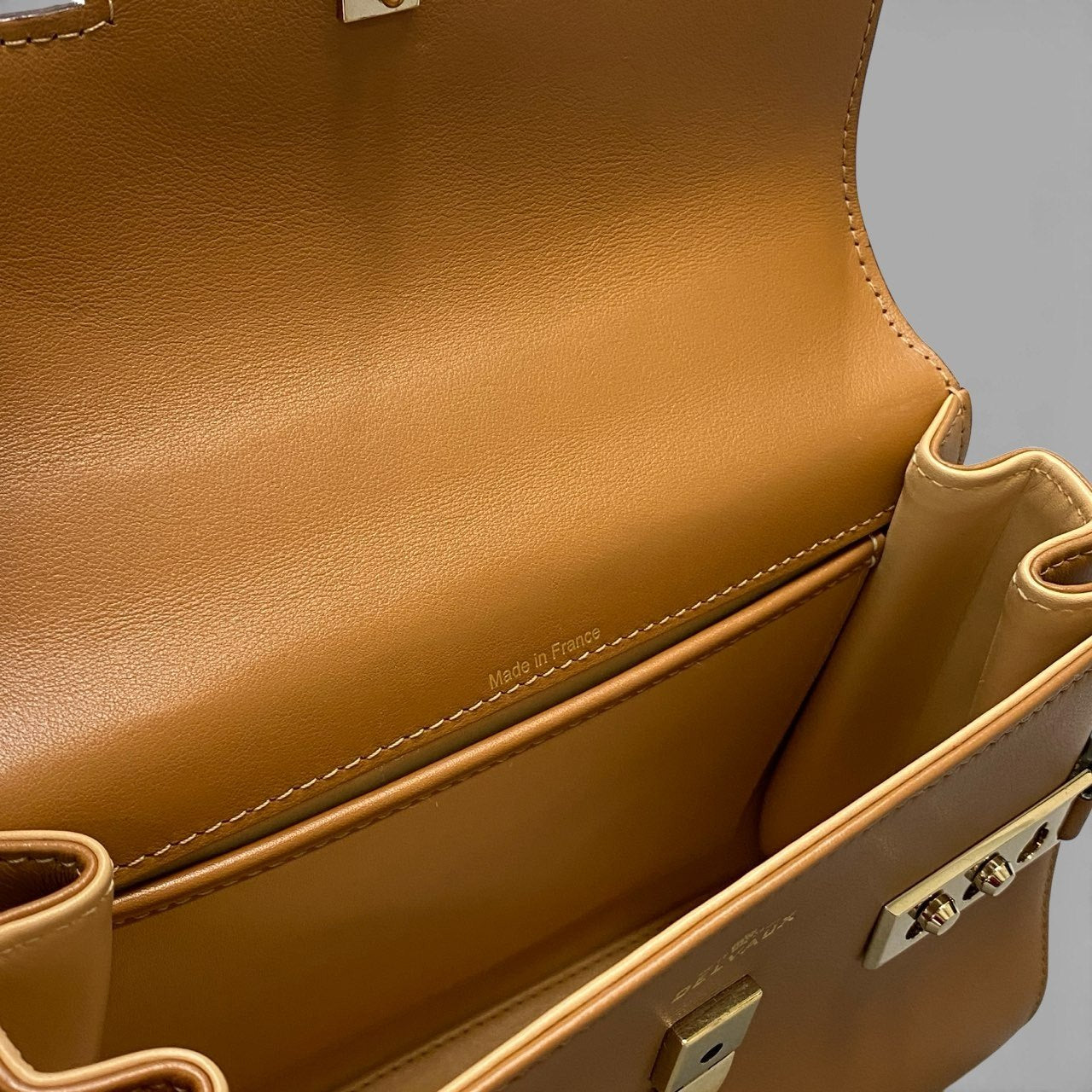 AL24 《極美品》 DELVAUX デルヴォー タンペートPM ショルダーバッグ ハンドバッグ 2way ブラウン レザー レディース 女性用k02i