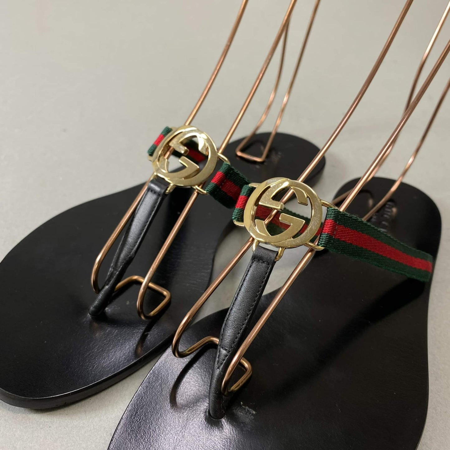 1L10 GUCCI グッチ トングサンダル GG ウェブストライプ シューズ イタリア製 37サイズ ブラック グリーン レッド レディースo07t