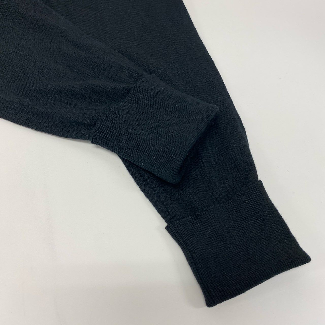 14j10 JOHN SMEDLEY ジョンスメドレー 英国製 MADE IN ENGLAND ロングスリーブ ニットセーター Vネック 無地 メンズ 紳士服 XS ブラック コットンu02t