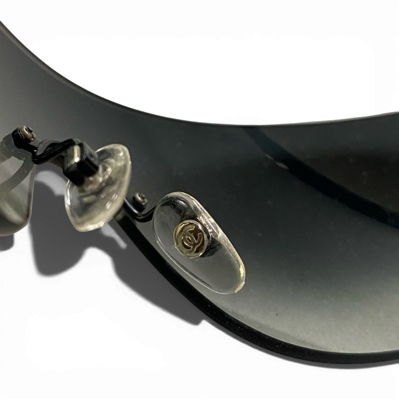 b15 《美品》 CHANEL シャネル リムレス ココマーク サングラス アイウェア 4119 LARGE ブラック レディースta1