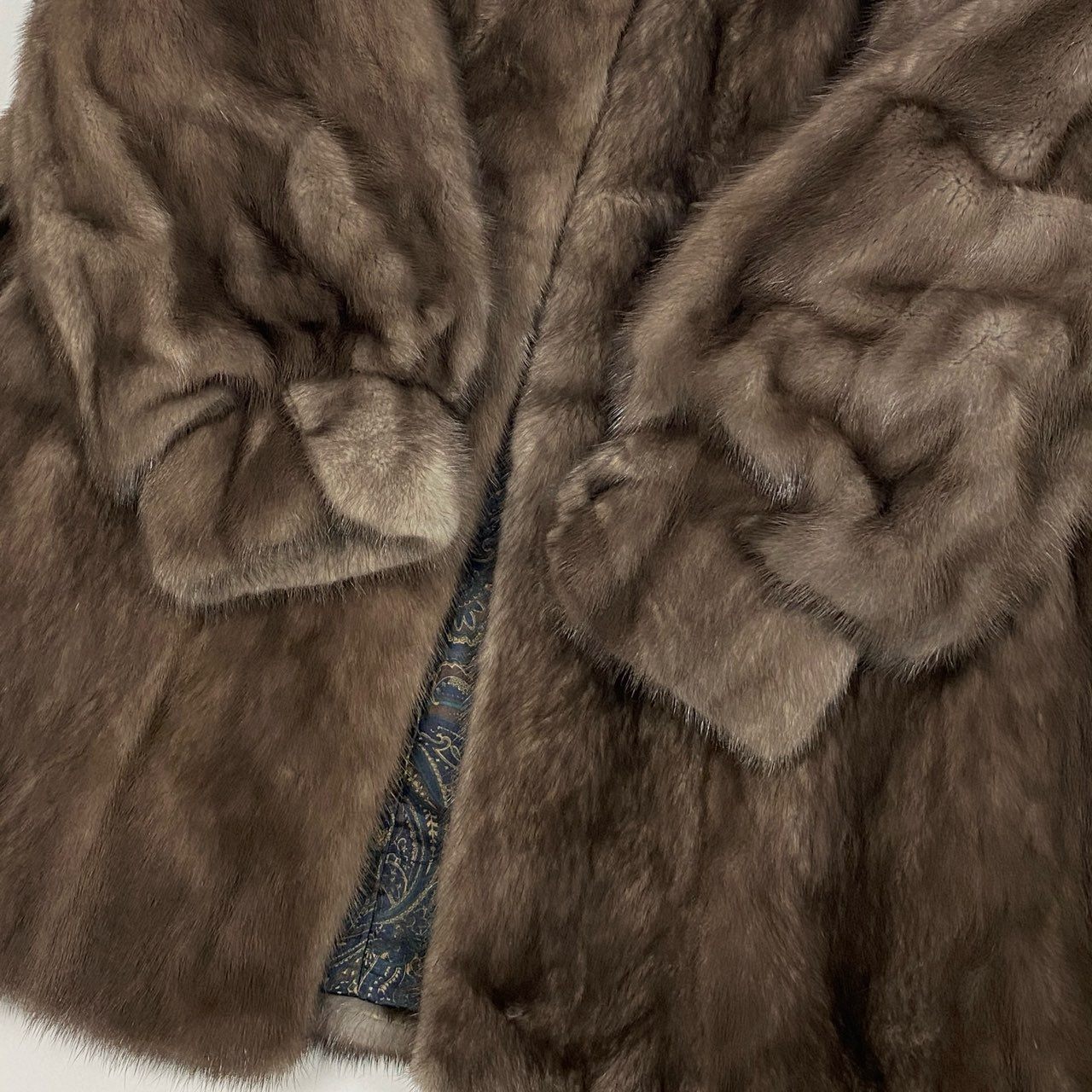 23L1 AMERICAN FUR AWARDS アメリカンファーアワード 4つ星 ブルーアイリス ミンク セミロングコート グレージュ 最高級本毛皮 MINK FURt18r