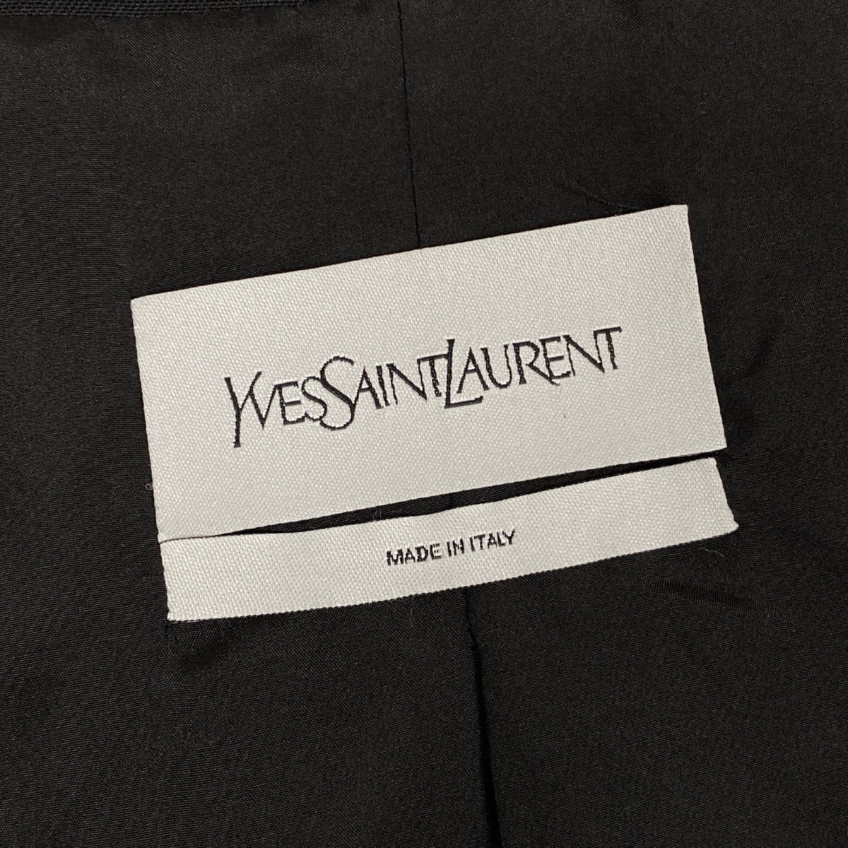 Ei7 YVES SAINT LAURENT イヴサンローラン ノーカラージャケット  フォーマル ブラック シルク100％ レディースo07t