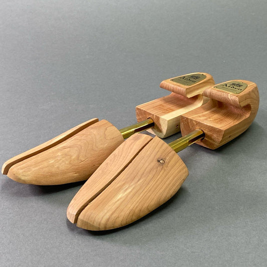 1e16① Alden オールデン ウッドシューツリー M 茶系 木製 シューズキーパー ビジネス 革靴