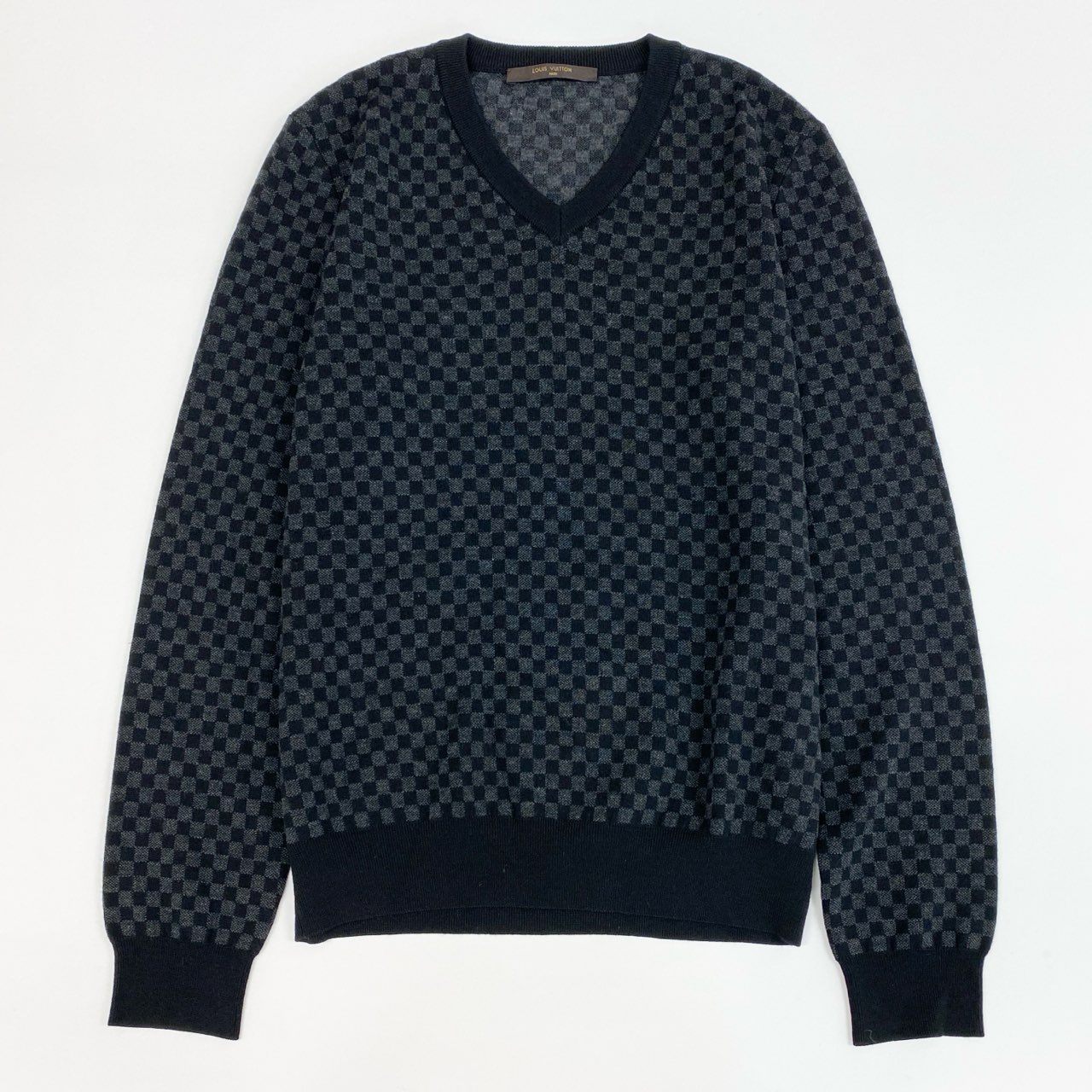 46j3 LOUIS VUITTON ルイヴィトン ダミエ Vネック プルオーバー ニット セーター イタリア製 チェック柄 MRKN11M22 XSサイズ ブラック グレー ウール メンズo07t