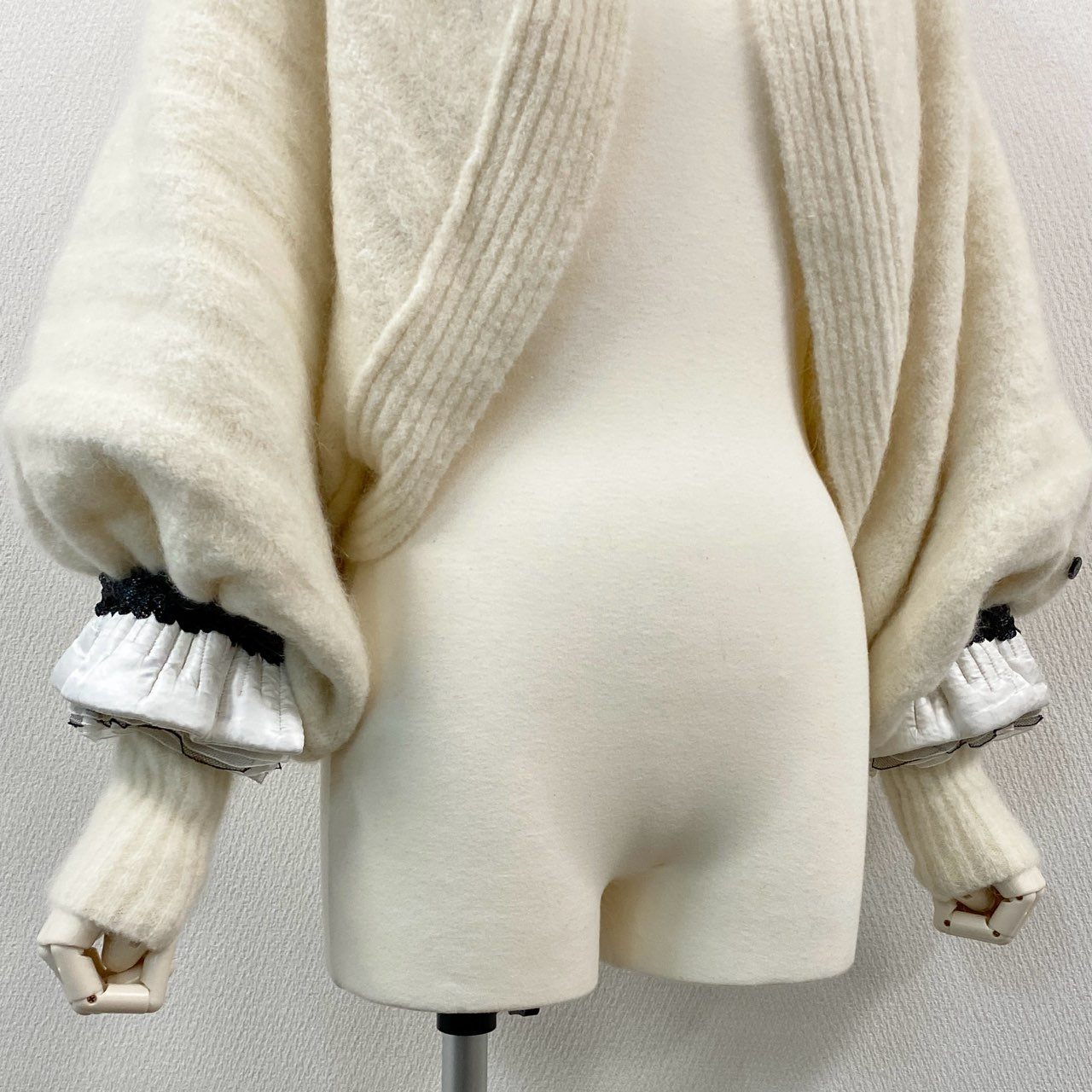 54a9 CHANEL シャネル 2010 モヘアニットカーディガン Mohair Jacket P37120K02326 42サイズ アイボリー レディース 女性用ta1