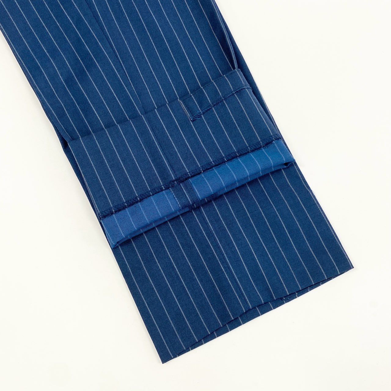《美品》BLACK LABEL CRESTBRIDGE ブラックレーベルクレストブリッジ スーツセットアップ シングルスーツ 2B  背抜き サイドベンツ ストライプ  51H45-512-26 AB ブルー ホワイト メンズo07t