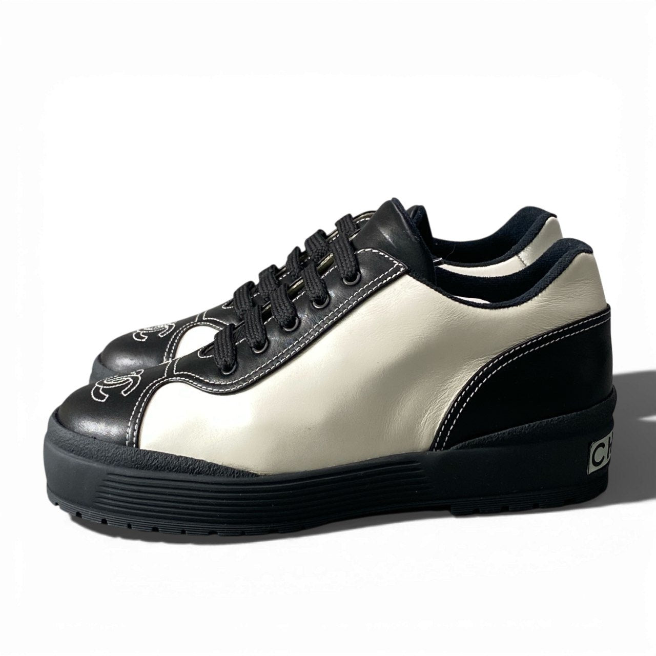 c4 CHANEL シャネル Vintage ココマーク スニーカー ローカット シューズ 37 ブラック ホワイト レディースta2