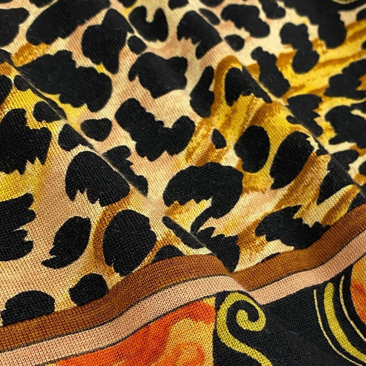 3k19 LEONARD FASHION レオナール ノーカラージャケット カーディガン 薄手 ロングスリーブ 金ボタン 花柄 アニマル柄 レディース 女性用 M ブラック ウールシルクu02t