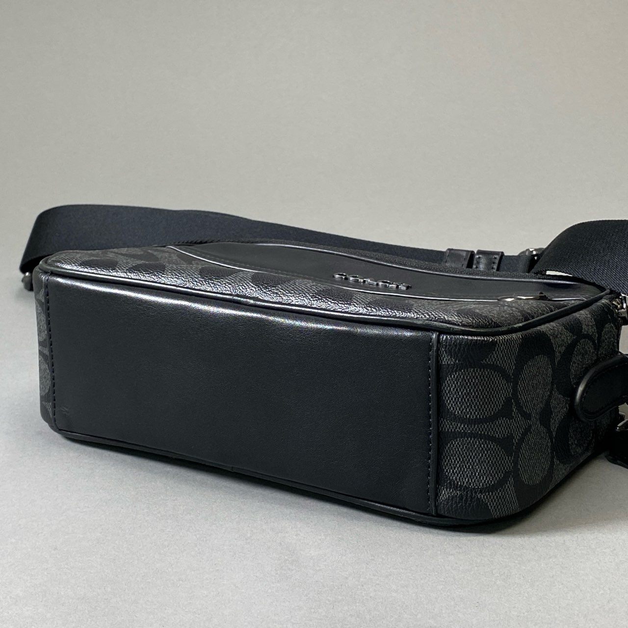 Aj3 《美品》 COACH コーチ ダブルファスナー ショルダーバッグ C4149 ブラック シグネチャー カメラバッグ クロスボディ カバン 鞄t18r