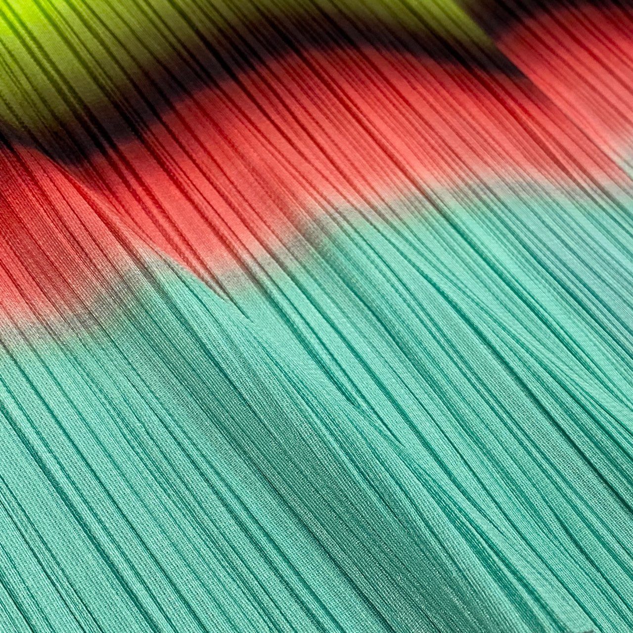 50b9 【美品】PLEATS PLEASE プリーツプリーズ オーロラグラデーション ハイネックチュニックワンピース Aurora Gradation PP23-JT736 3サイズ マルチカラー ポリエステル100％ レディース 女性用k02i