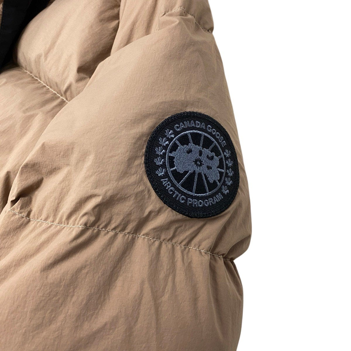 42h18 Canada Goose カナダグース Bryden Puffer ダウンジャケット フード取外可 リサイクルエンデュラリュクス生地 2621WBJ SP 165/88A Tan レディース 女性用t18r