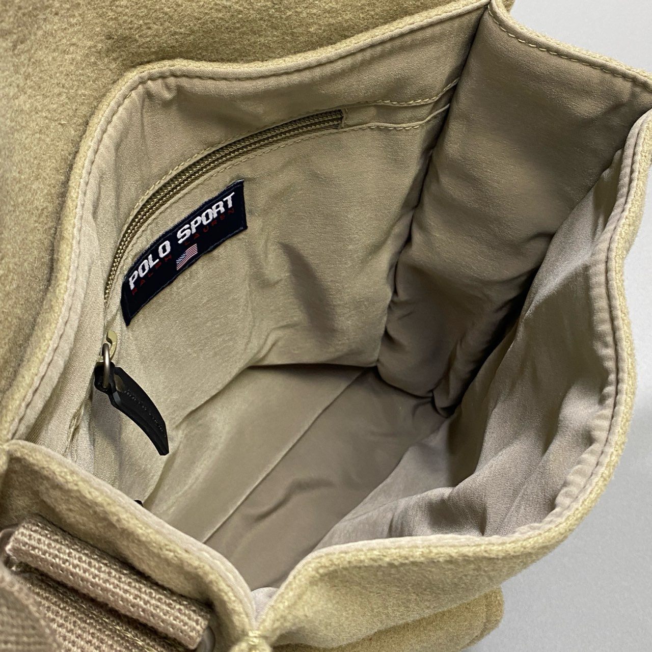 Ci10 《美品》 POLO SPORT ポロスポーツ RALPH LAUREN ラルフローレン ミリタリーショルダーバッグ カーキ Military Shoulder Bag 鞄 カバンt18r
