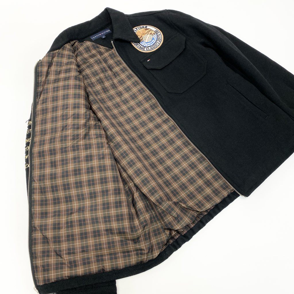 40l25《30着限定品》 TOMMY HILFIGER トミーヒルフィガー Limited Edition 8/30 ツアー スーベニアジャケット M ブラック 日本製 激レアt18r