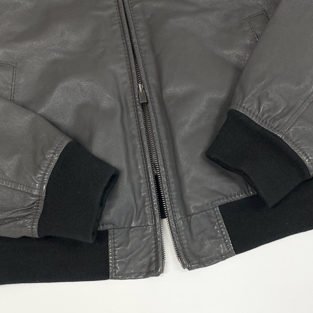 8j10 ARMANI JEANS アルマーニジーンズ レザージャケット ドリズラージャケット ハリントンジャケット 90's アーカイブ スウィングトップ Sサイズ グレーブラウン メンズu02t
