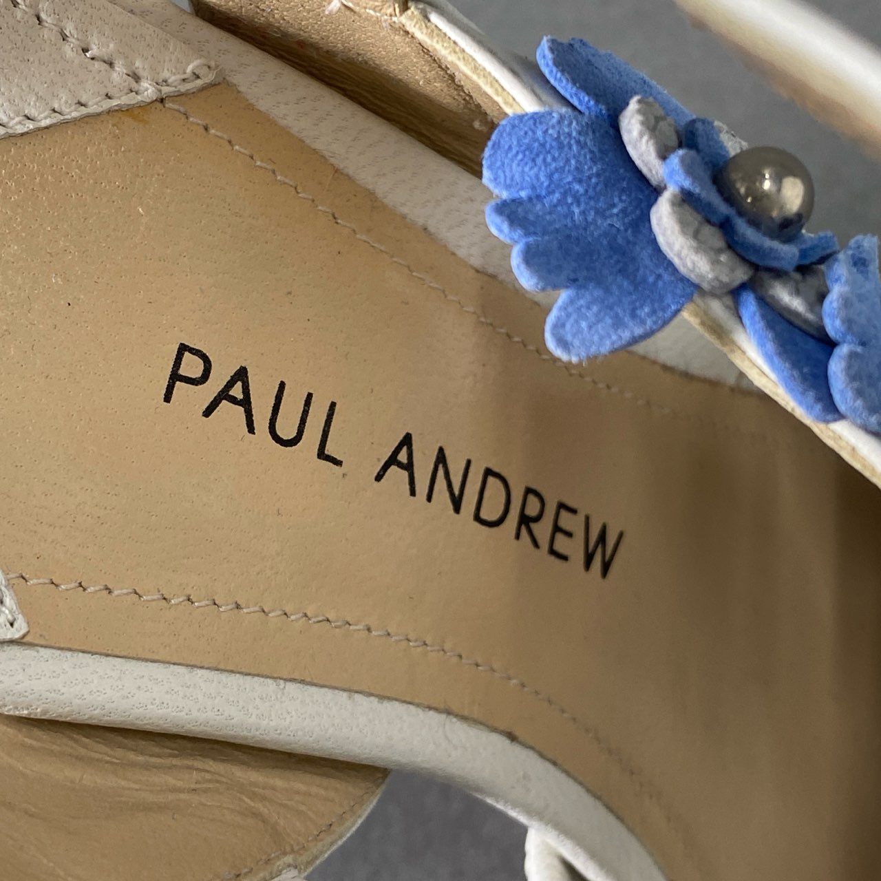 5f17 《美品》 定価￥128,000 PAUL ANDREW ポールアンドリュー フラワーヒールサンダル 36 ホワイト ブルー レザー イタリア製 シューズ