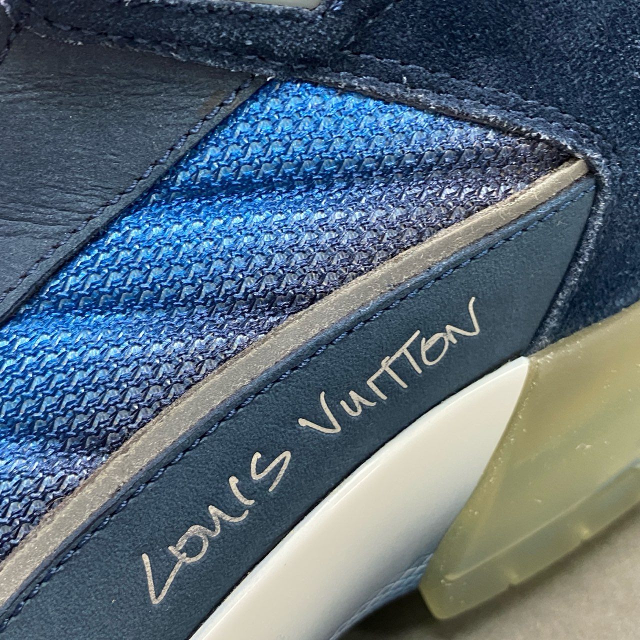 4f11 《美品》 LOUIS VUITTON ルイヴィトン アビューライン ローカットスニーカー シューズ 宮下パーク限定カラー GO1220 7 ブルー
