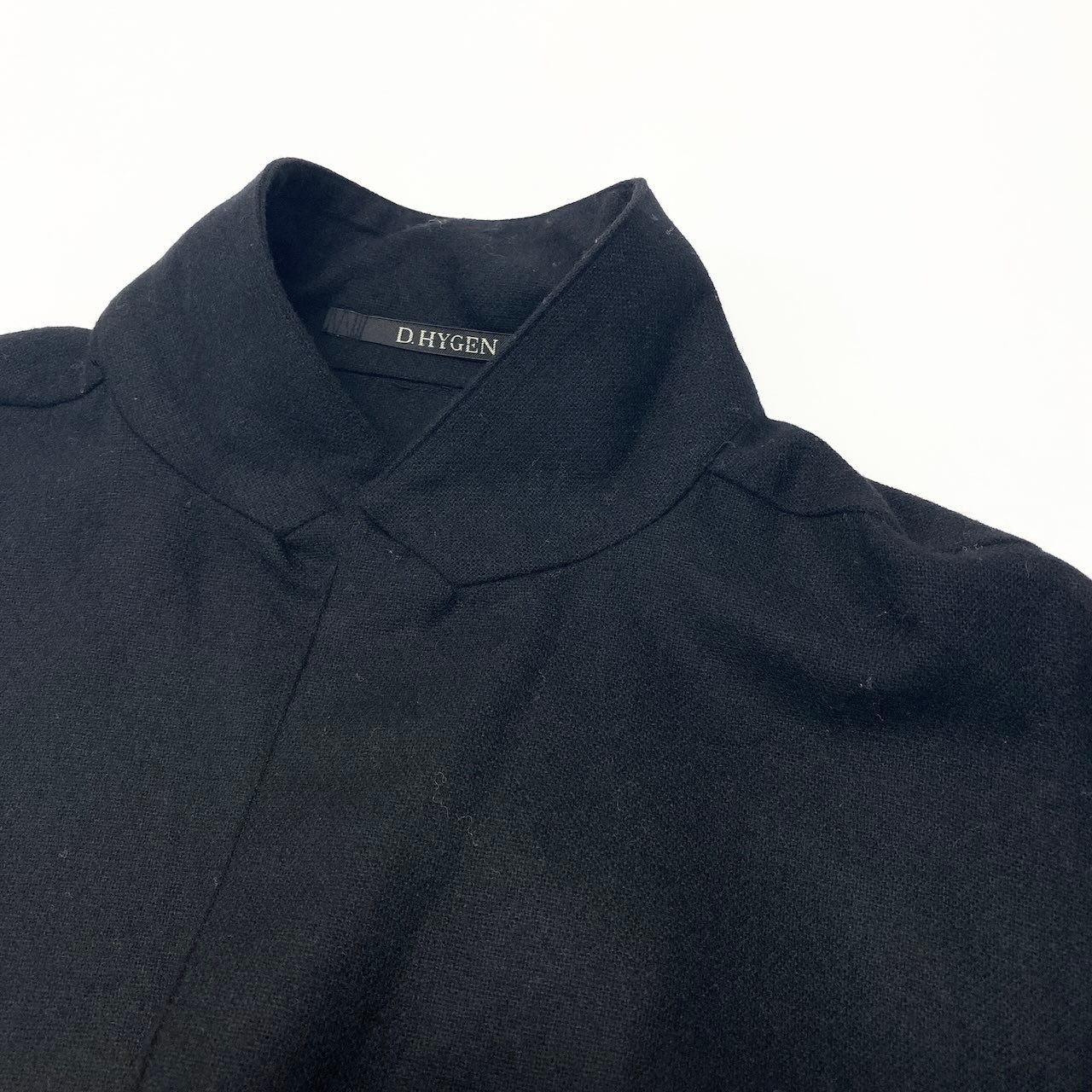 72c24 D.HYGEN ディーハイゲン 立体裁断 薄手 テーラードジャケット ジャケット サイズ2 ブラック メンズk02i