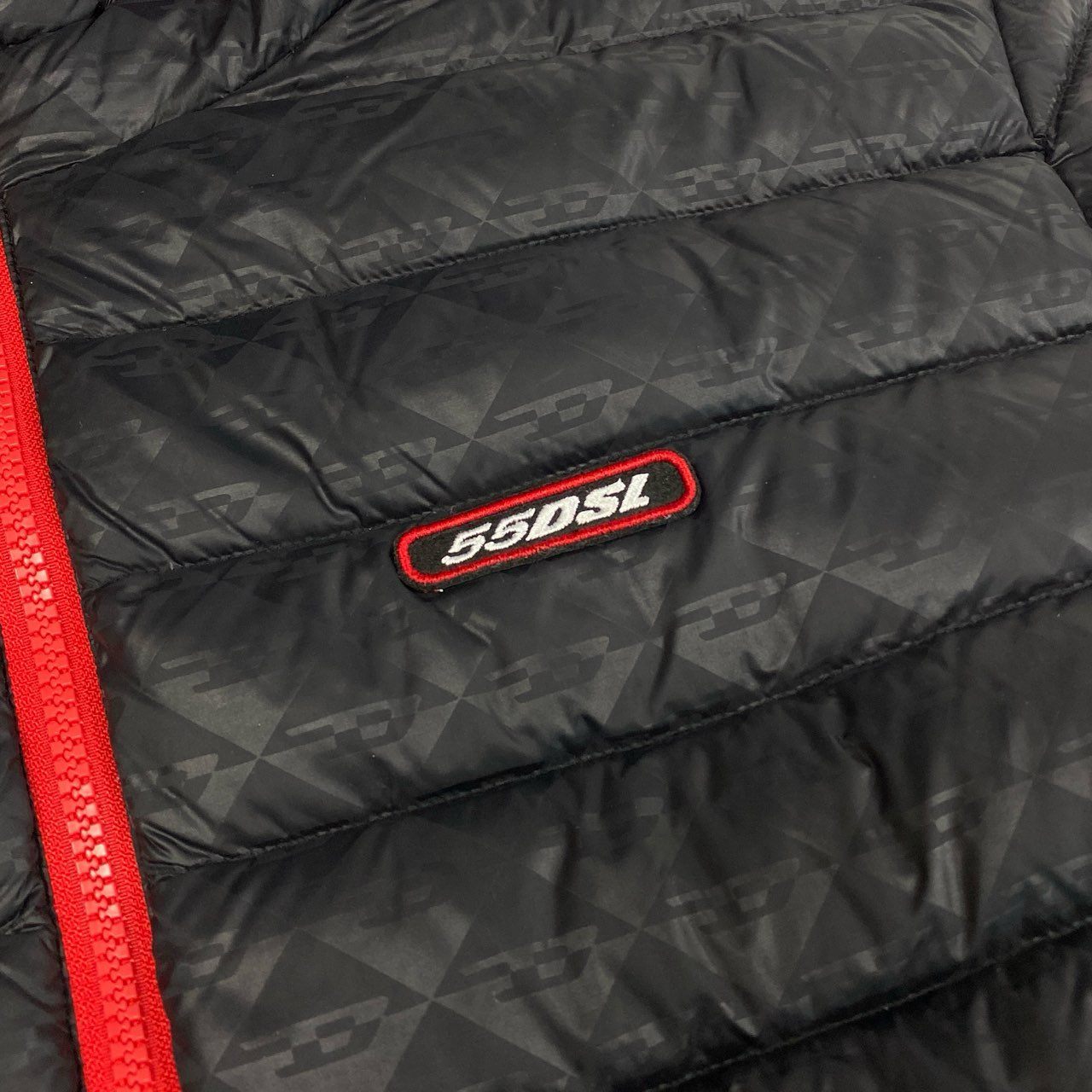 50a19 DIESEL SPORT ディーゼル 55DSL ダウンジャケット フーデット ジャンパー 総柄 メンズ 紳士服 AMWT-KOOPU-HT26 XXL ブラックu02t