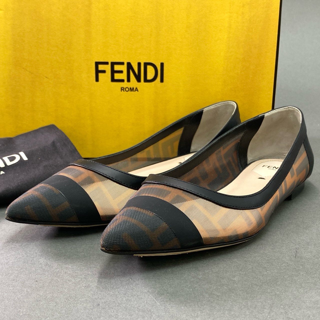 5k6 【イタリア製】FENDI フェンディ メッシュ素材 ズッカ柄 フラットシューズ フラットパンプス サイズ37 レディース 女性用 靴 シューズ