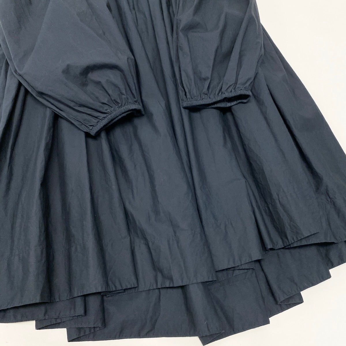 65g14 Ｍerlette マーレット ギャザーワンピース 長袖 パフスリーブ ブラック コットン100％ レディース 女性用u02t