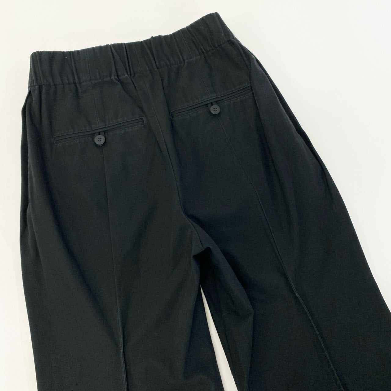 32a29 ISSEY MIYAKE イッセイミヤケ 23SS PEDESTAL PANTS タックイージートラウザーパンツ IM31FF515 1サイズ ブラック コットン100％ レディースo07t