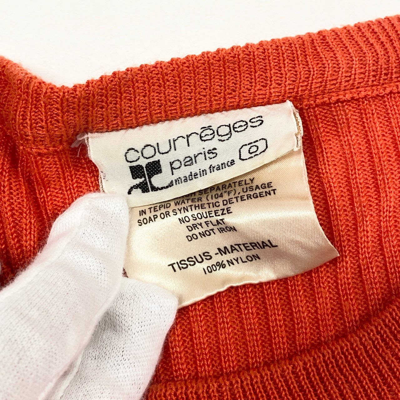 31i8 Courreges クレージュ フランス製 VINTAGE ワンポイントロゴ刺繍 長袖ニット セーター トップス オレンジ コットン レディースk02i