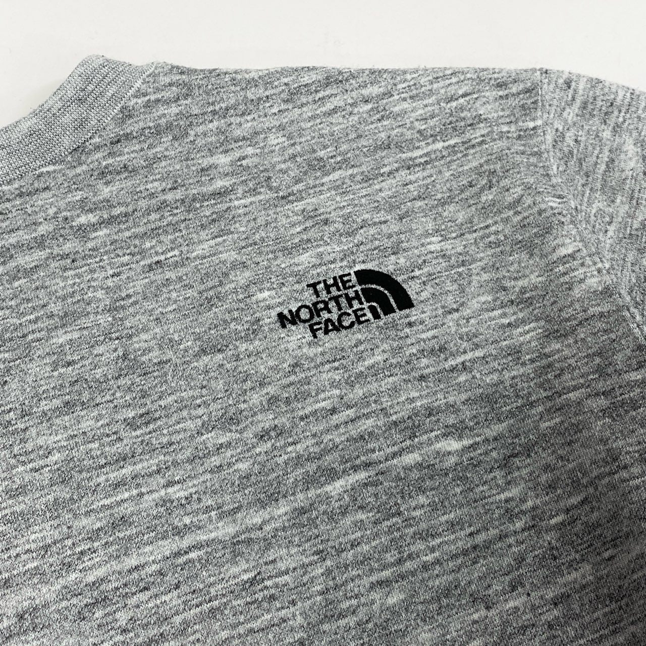 15h29 THE NORTH FACE ノースフェイス WR SWEAT CREW スウェットクルー ロゴ トレーナー 撥水加工 NT61508 Mサイズ グレー メンズ 男性用u02t