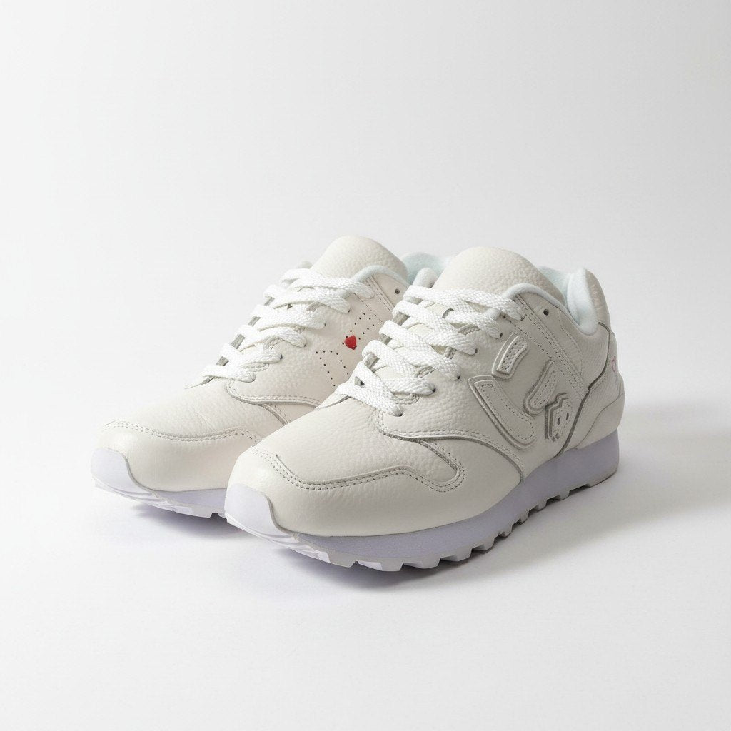 1h11 【極美品】SANGACIO にゅ～ず PURE WHITE BRANDALISED × バンクシー スニーカー 24.5cm ホワイト レザー レディース 女性用t18r