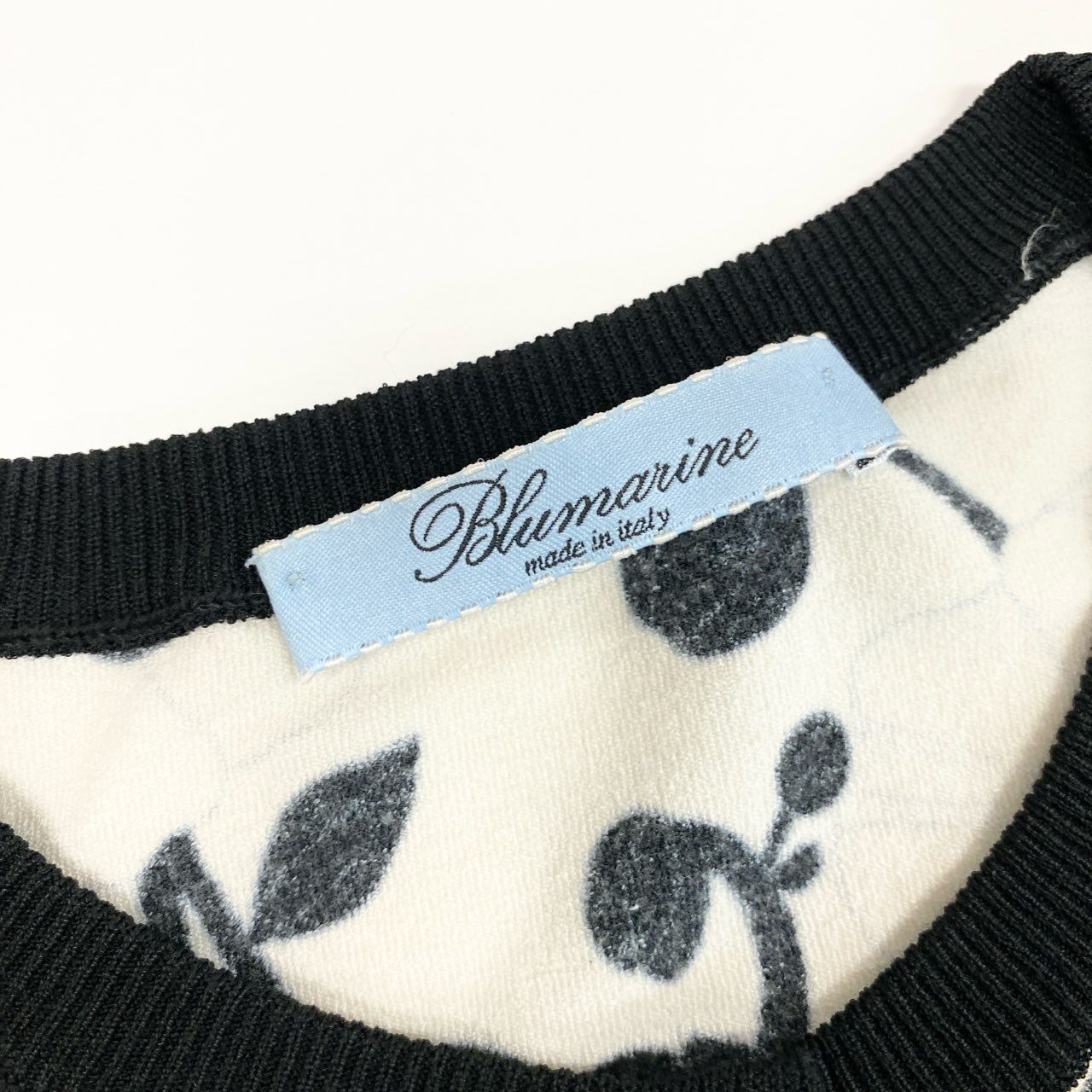 31k2 Blumarine ブルマリン イタリア製 長袖ニットカーディガン 花柄プリント ビジュー スパンコール 38 ホワイト ブラック レディースo07t