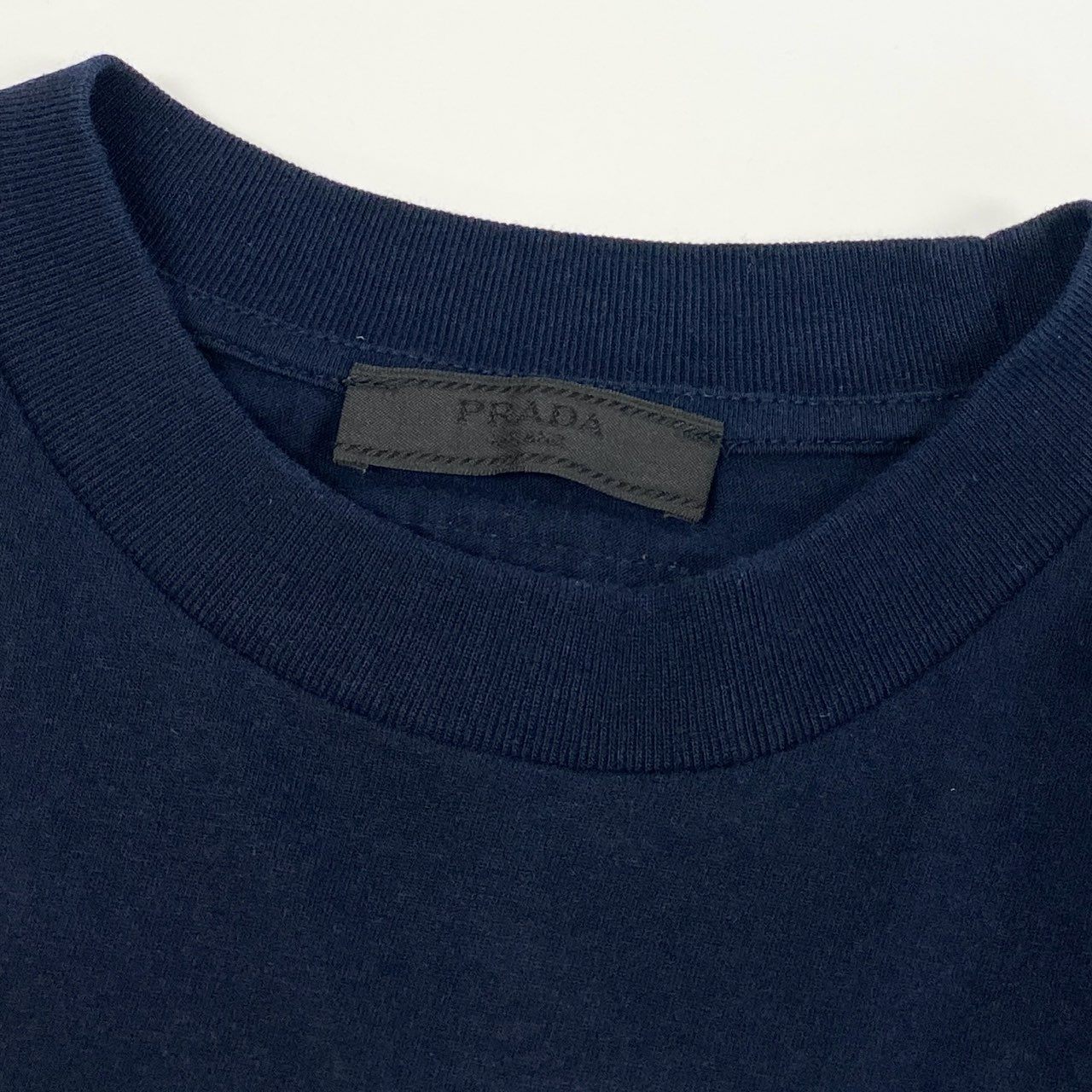 46a30 PRADA プラダ 半袖Tシャツ クルーネックTシャツ 三角ロゴ トップス Mサイズ ネイビー コットン100％ レディース 女性用o07t