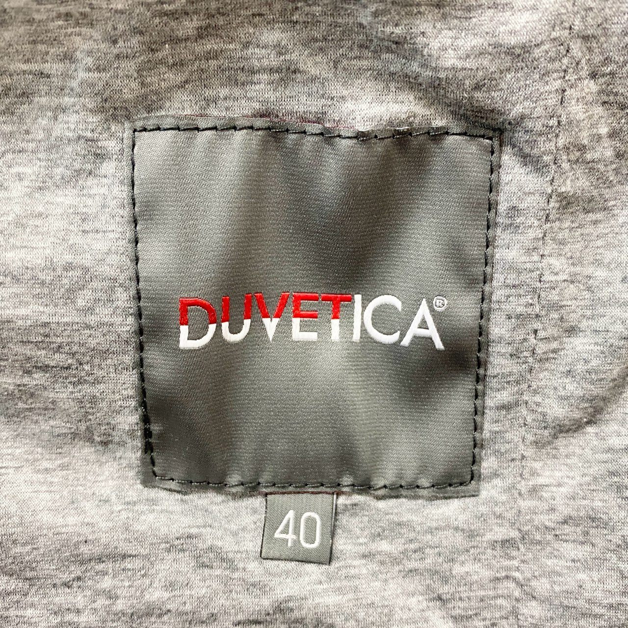 9b18【美品】DUVETICA ドュベティカ filira フーディーダウンベスト ナイロンダウンジャケット アウター 2276.00/1091 40サイズ ブラック レディースu02t