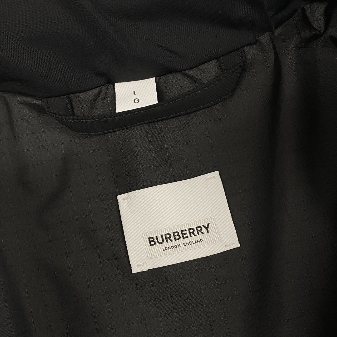 78a4 《美品》 BURBERRY バーバリー ロゴ刺繍 中綿ジャケット 8047792 L ブラック アウター 冬 ガーメントケース付き