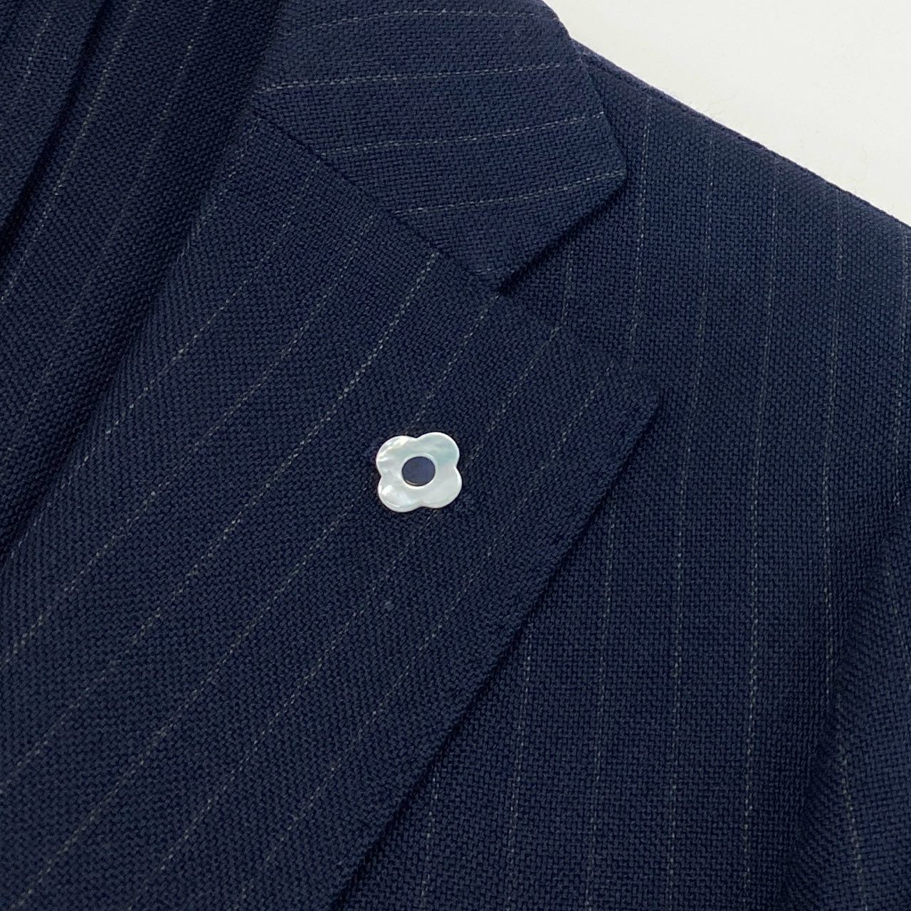 58i11 LARDINI ラルディーニ セットアップスーツ テーラードジャケット ブートニエール付き ストライプ メンズ 男性用 44 ネイビーu02t