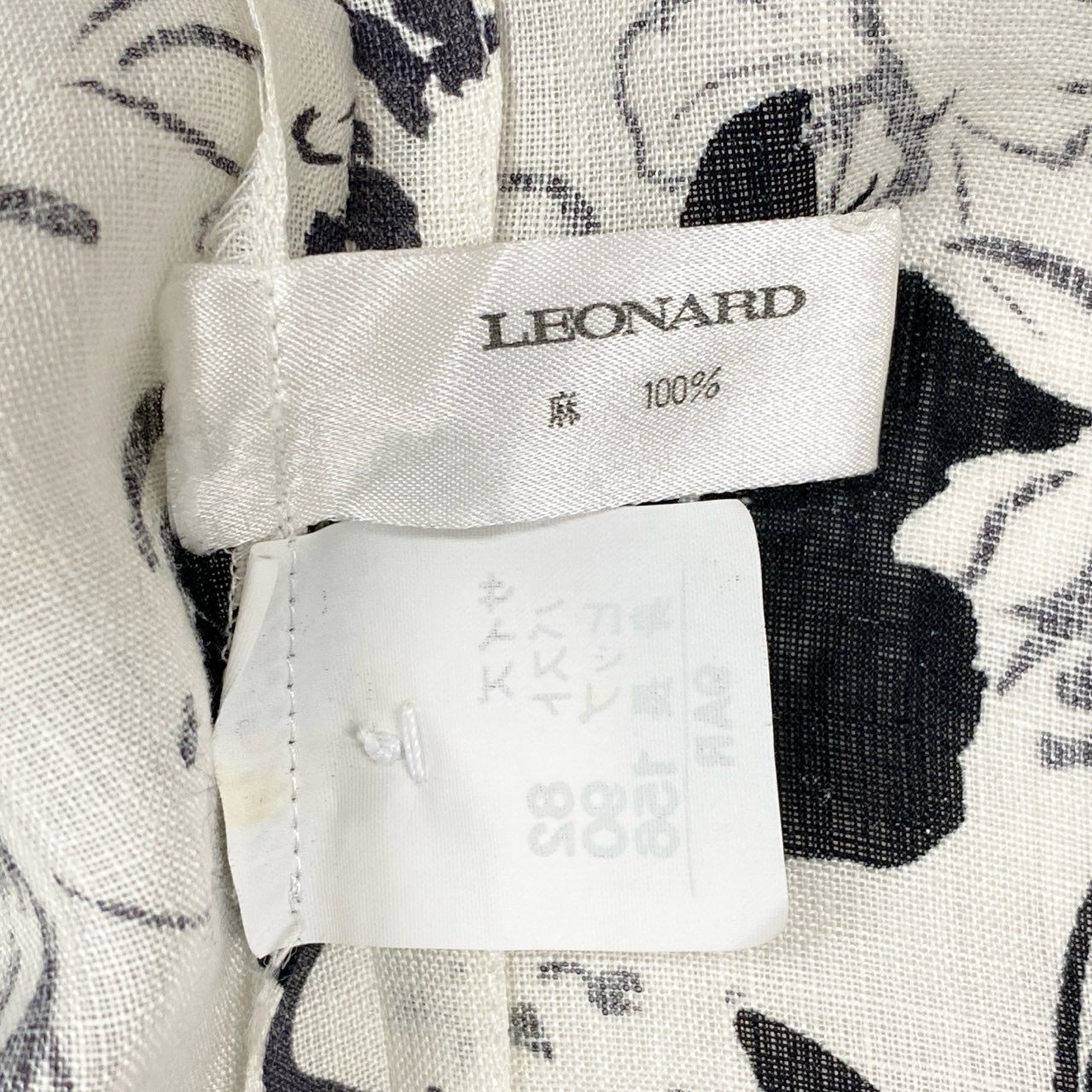 4b4 LEONARD レオナール スカートセットアップ ジャケット タイトスカート 花柄 9ARサイズ ホワイト ブラック リネン100％ レディース 女性用o07t