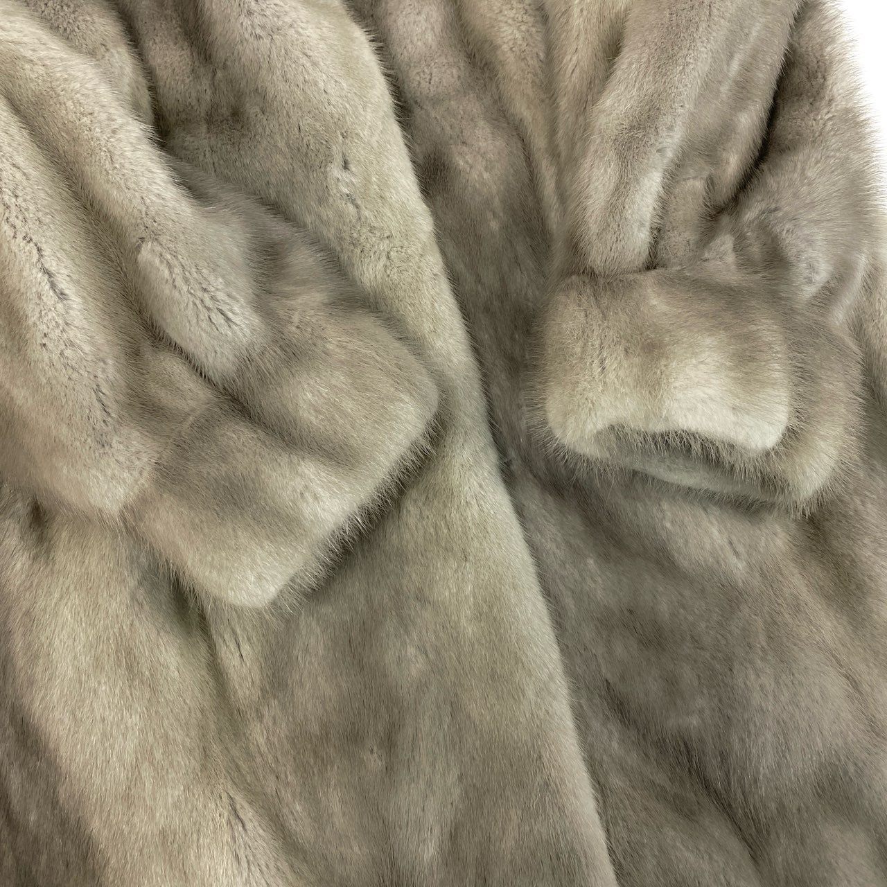 49L4 SAGA MINK サガミンク 銀サガ サファイアミンク セミロングコート サイズF シルバー グレー 最高級本毛皮 MINK FUR リアルファーt18r