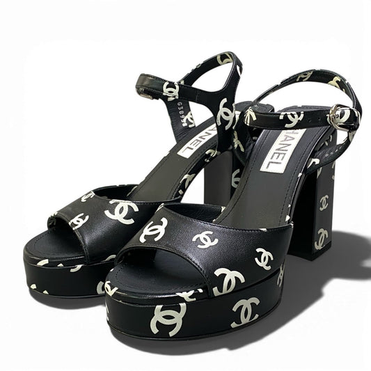 a23 《美品》 CHANEL シャネル ココプリント プラットフォームサンダル G38958 サイズ37 1/2 ブラック レザー シューズ 厚底t18r