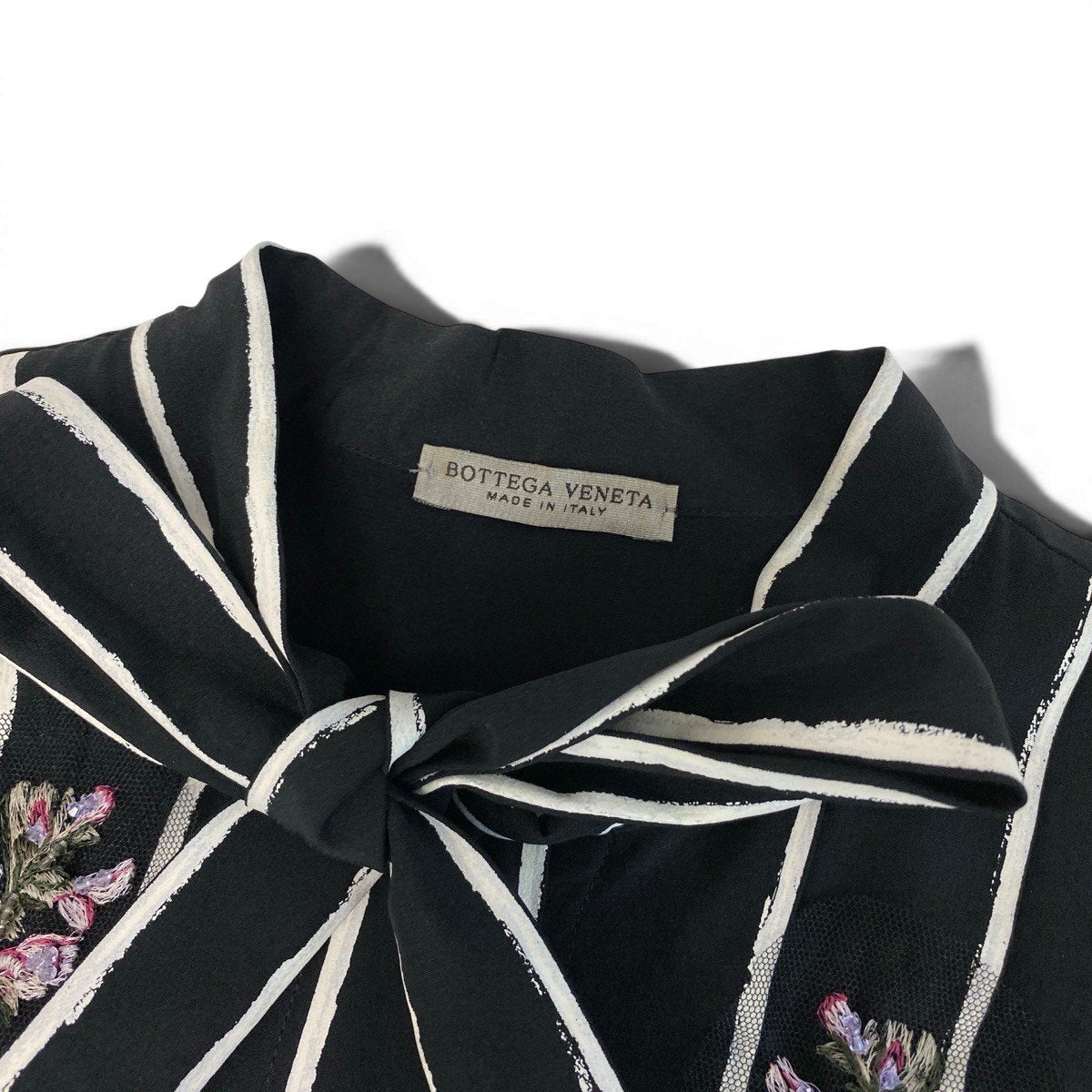 Eg9 【美品】BOTTEGA VENETA ボウタイロングドレス 花刺繍 ストライプ イタリア製 38サイズ ブラック シルク100％ レディース 女性用k02i
