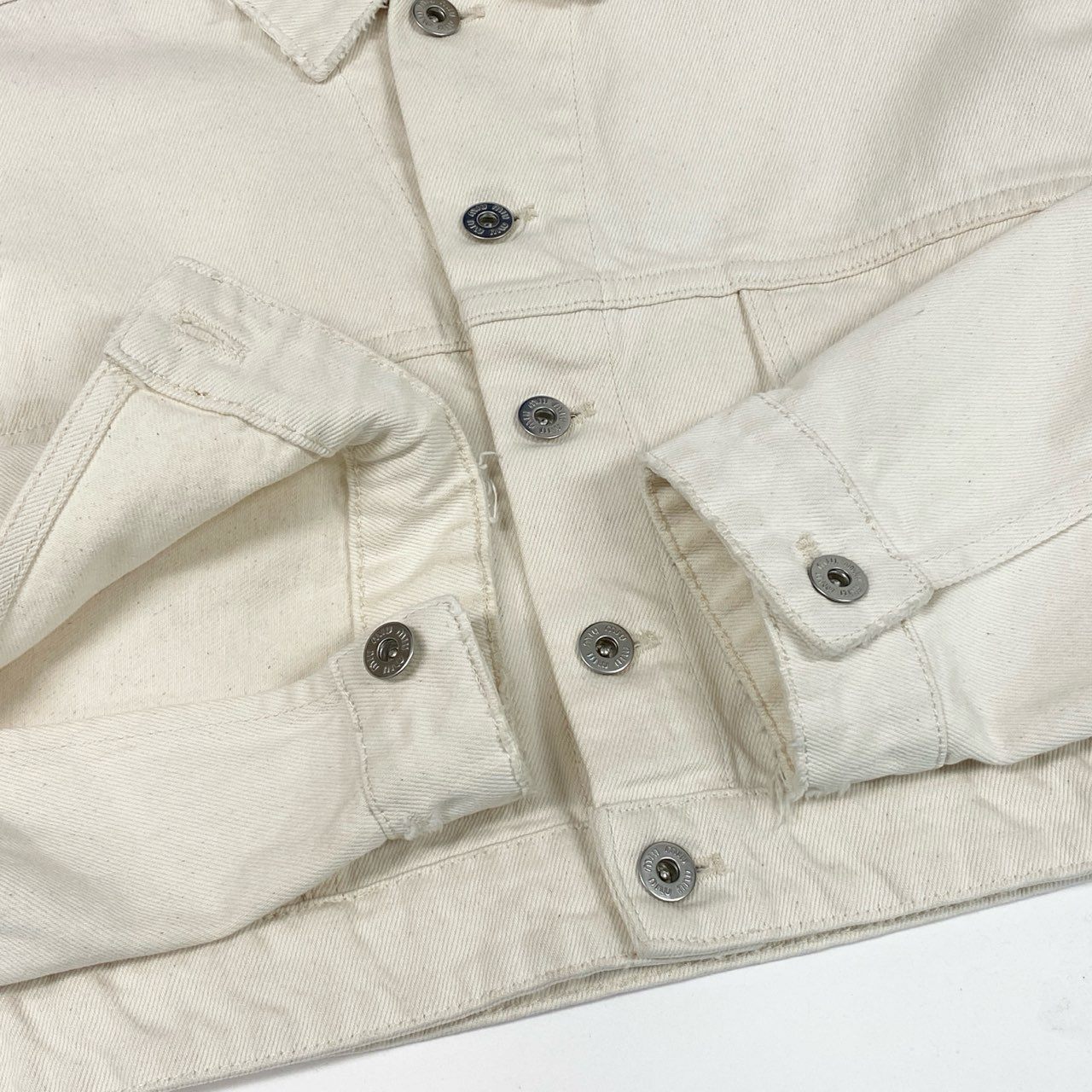 Ia23 miu miu ミュウミュウ バックロゴプリント ダメージ加工 クロップドデニムジャケット 短丈ジャケット サイズ42 レディースta1